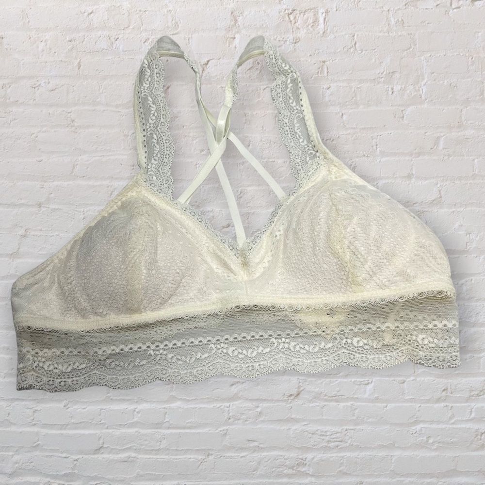 NWT Aeropostale Live Love Dream Lace Bralette Large
